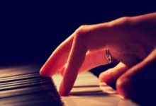 爱游戏：[棋牌]高清-农心杯第12局中韩战 李轩豪对阵朴廷桓.